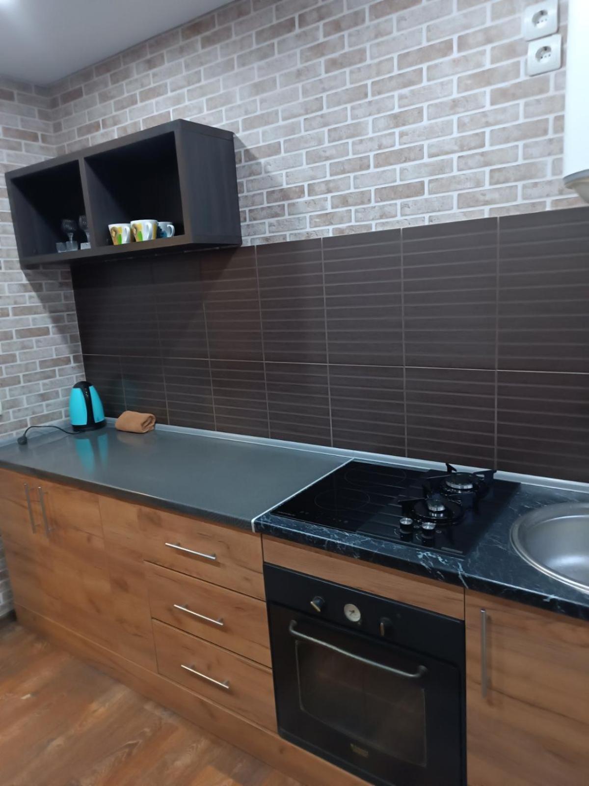 Две Уютные Квартиры В Центре Города Дзержинка - New Apartments Krivói Rog Exterior foto
